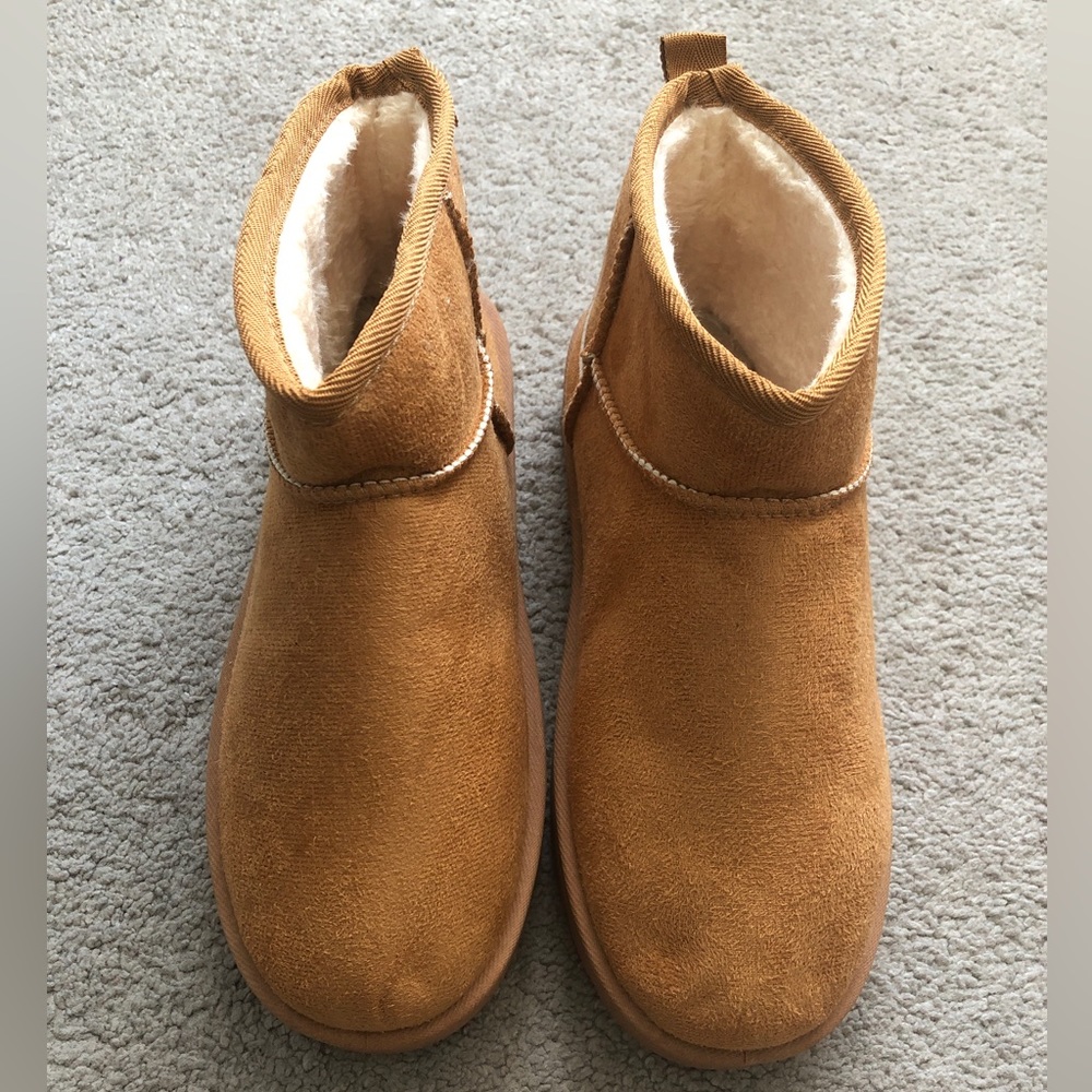 New Mini Booties Size 40